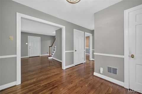 Tiny photo for 35 Wildwood Lane, Kirkwood, MO 63122 (MLS # 26046604)