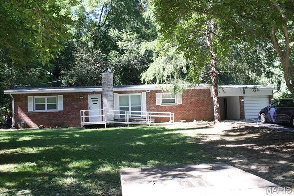 22 NEWMAN DR, BELLEVILLE, IL 62223 - Image e92532bc90fb8ca5d0e5d0f2f1ffdf03/547182154