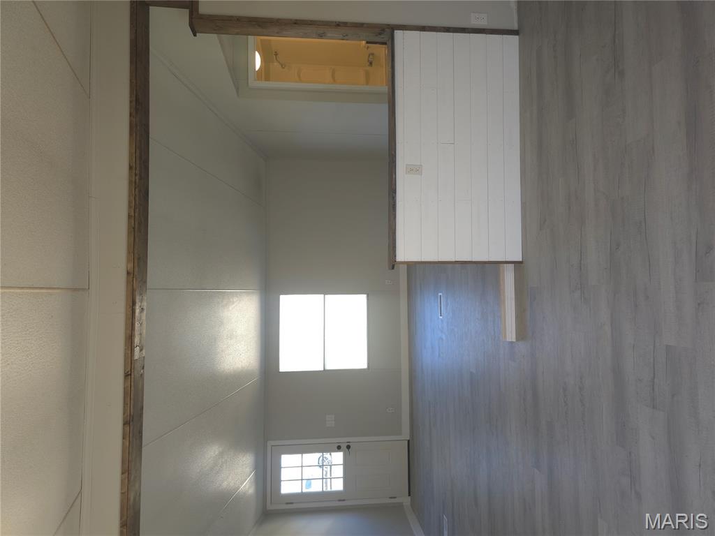 Farnhams Add - Residential