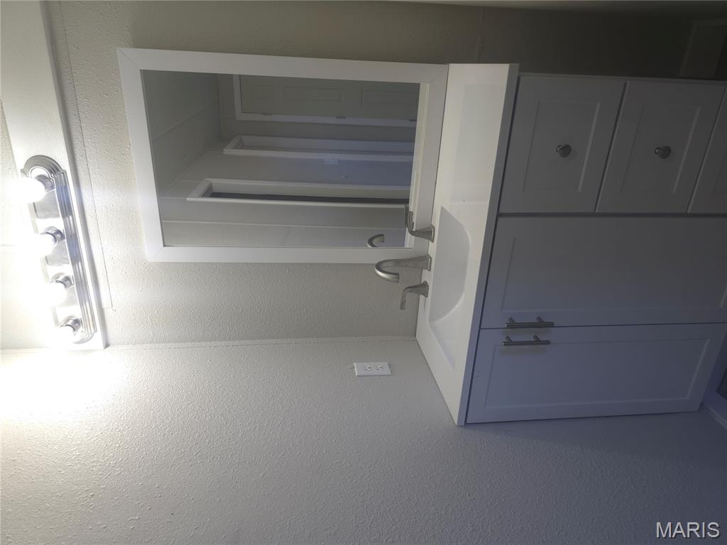 Farnhams Add - Residential