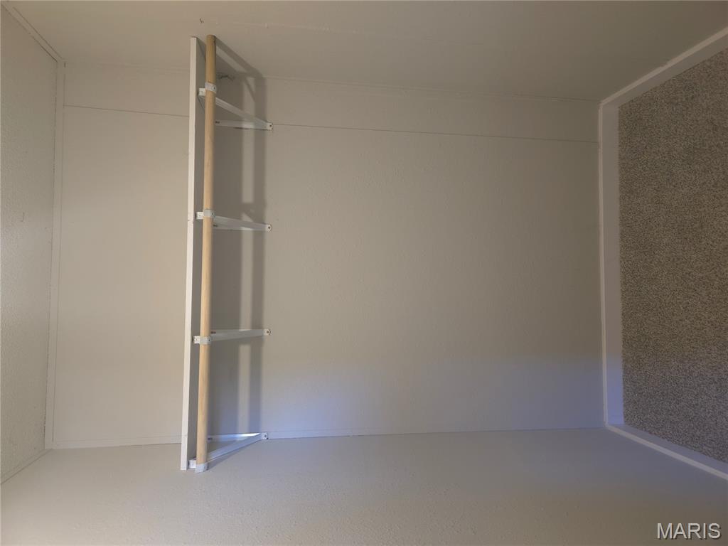 Farnhams Add - Residential