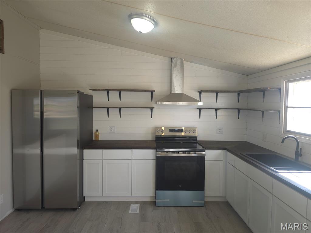 Farnhams Add - Residential