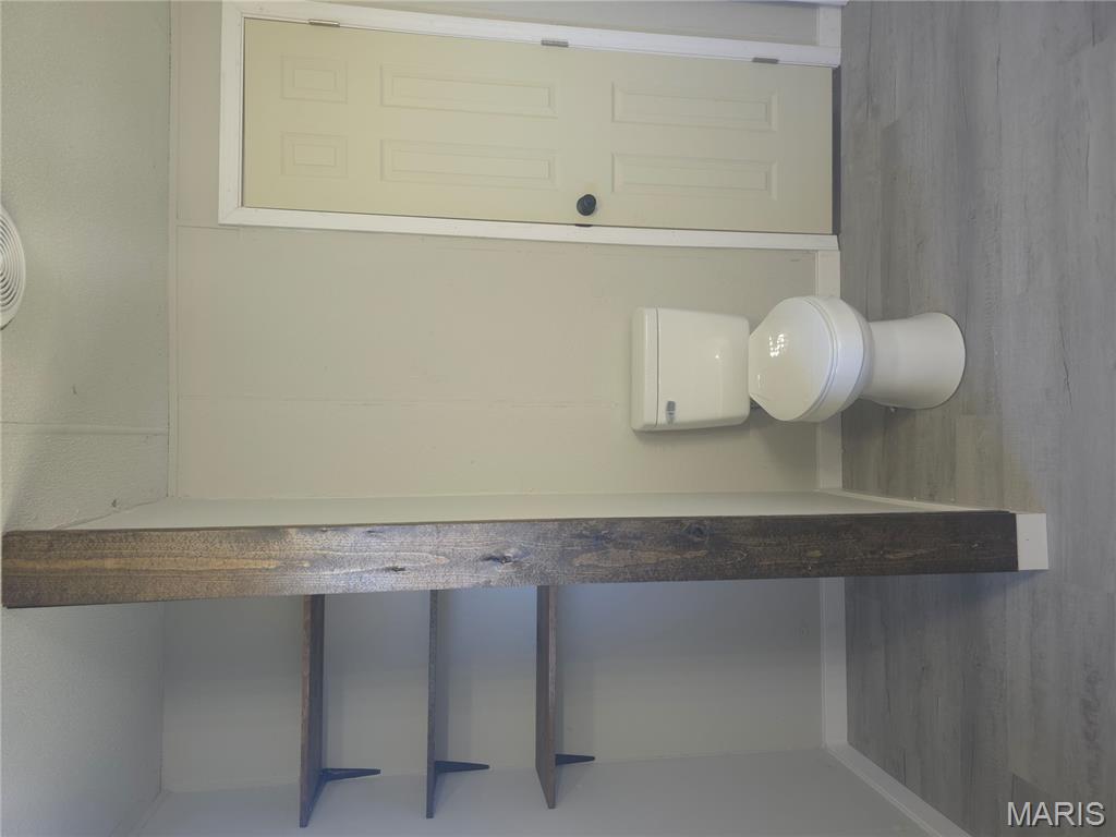 Farnhams Add - Residential