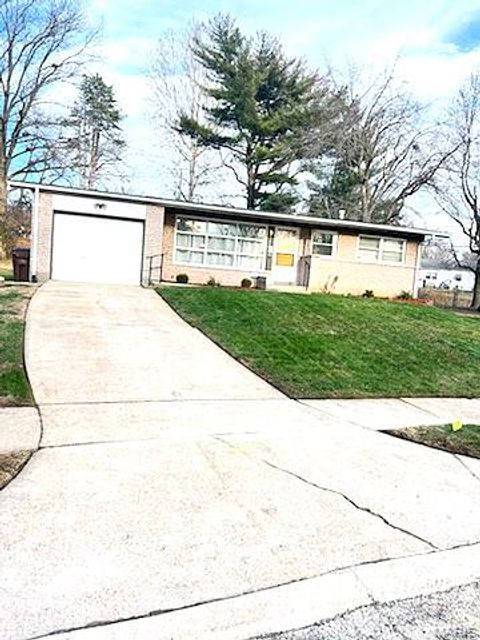 Photo of 9746 Newton Drive, Ferguson, MO 63136 (MLS # 25081618)