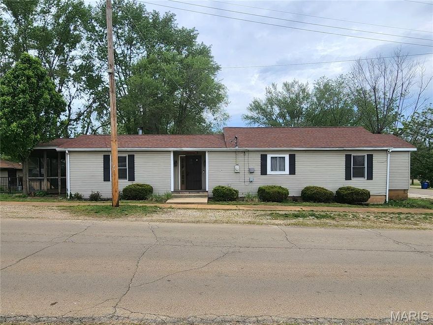 Updated and move-in ready 2 bedroom, 2 bathroom home with a wood burning fireplace, open floor plan, screened porch, fenced yard, workshop and storage shed. All electric utilities, central heat and air, smart thermostat and ring doorbell camera. Kitchen appliances and washer/dryer included. High speed internet available. This property is on a corner lot with city streets on 2 sides and alleyway on 1 side. Easy access to shopping and dining in Desloge. Just a 10 minute drive to Farmington and 50 minutes to St. Louis. Priced to sell, don't miss your chance to make this your home sweet home.