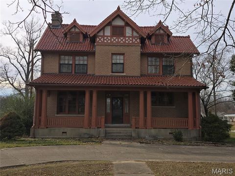 Photo of 232 S Walnut Street, Dexter, MO 63841 (MLS # 26000974)