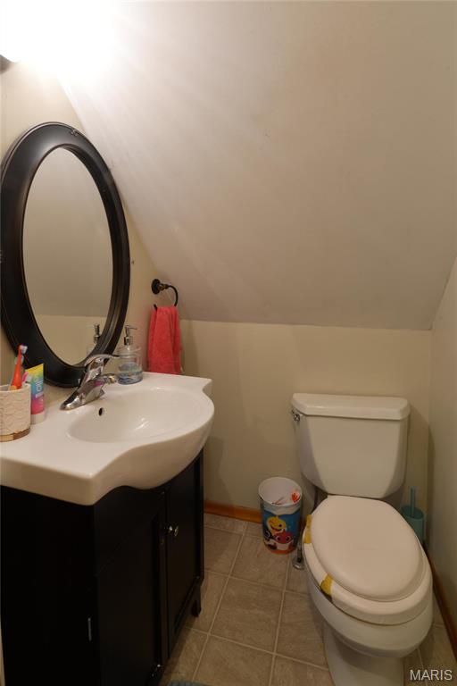 St Charles, Missouri 63301, United States, 4 Bedrooms Bedrooms, ,2 BathroomsBathrooms,Residential,Active,127915