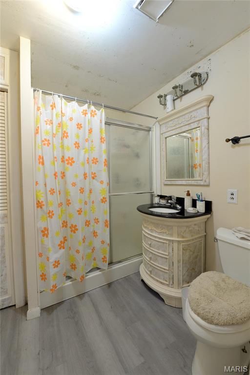 St Charles, Missouri 63301, United States, 4 Bedrooms Bedrooms, ,2 BathroomsBathrooms,Residential,Active,127915