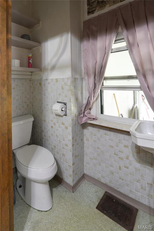 St Charles, Missouri 63301, United States, 4 Bedrooms Bedrooms, ,2 BathroomsBathrooms,Residential,Active,127915