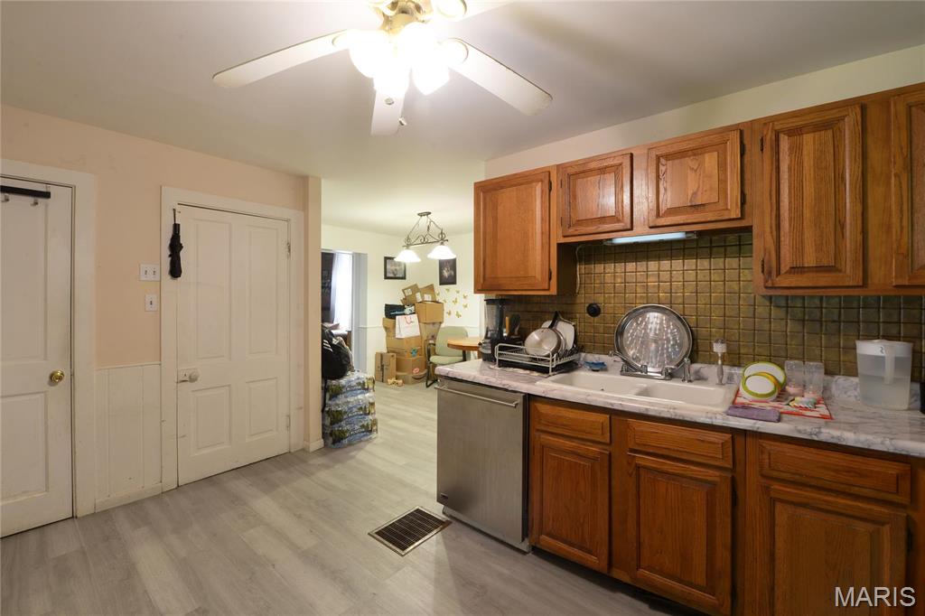 St Charles, Missouri 63301, United States, 4 Bedrooms Bedrooms, ,2 BathroomsBathrooms,Residential,Active,127915