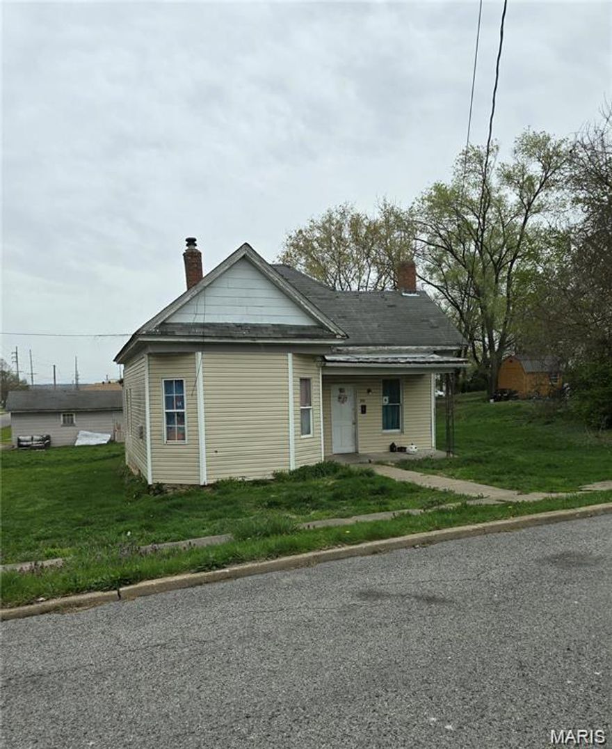 This property offers a fantastic opportunity for investors, landlords or DIY enthusiasts looking to transform a home in the heart of Elsberry. Situated in a quiet, small-town community, this home has plenty of potential. While it’s in need of some TLC, it’s priced to reflect the work needed, and the location is ideal – just minutes from local shops, schools, and parks. Bring your vision and creativity to restore this house to its full potential, and create a rental gem or future home. Do not disturb the tenants, showings by appointment only. There are no signs in yard. Buyer to verify all information provided.