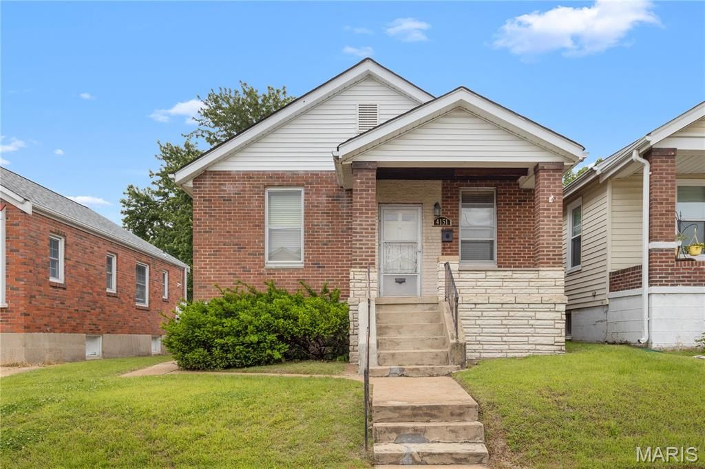 Photo of 4151 Quincy Street, St Louis, MO 63116 (MLS # 26028655)
