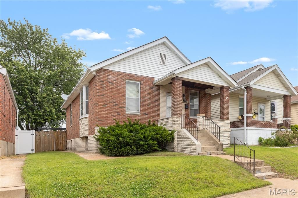 Photo of 4151 Quincy Street, St Louis, MO 63116 (MLS # 26028655)