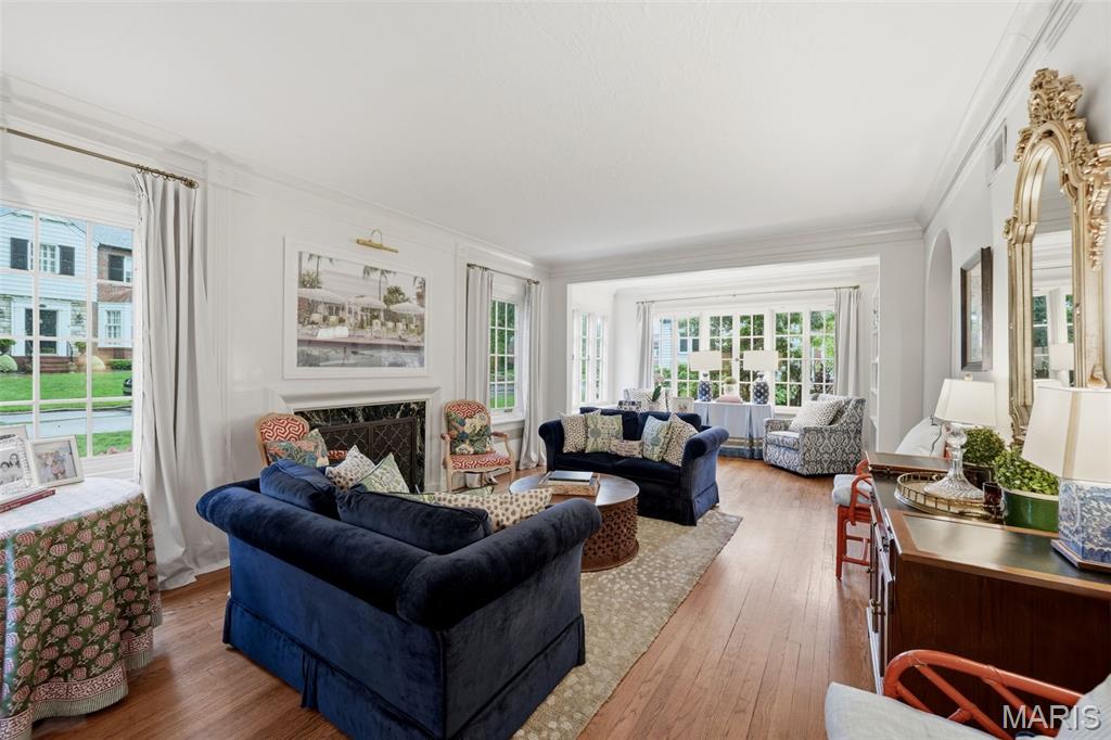 Algonquin Wood Place - Residential