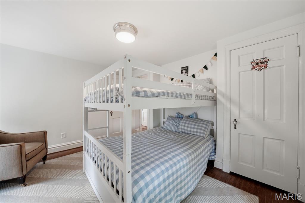Algonquin Wood Place - Residential