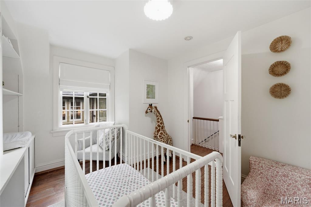 Algonquin Wood Place - Residential