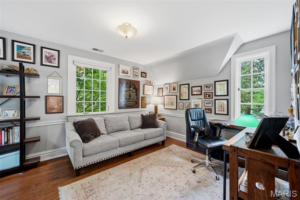 Algonquin Wood Place - Residential