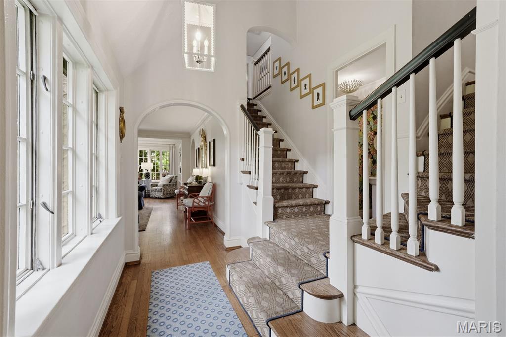 Algonquin Wood Place - Residential