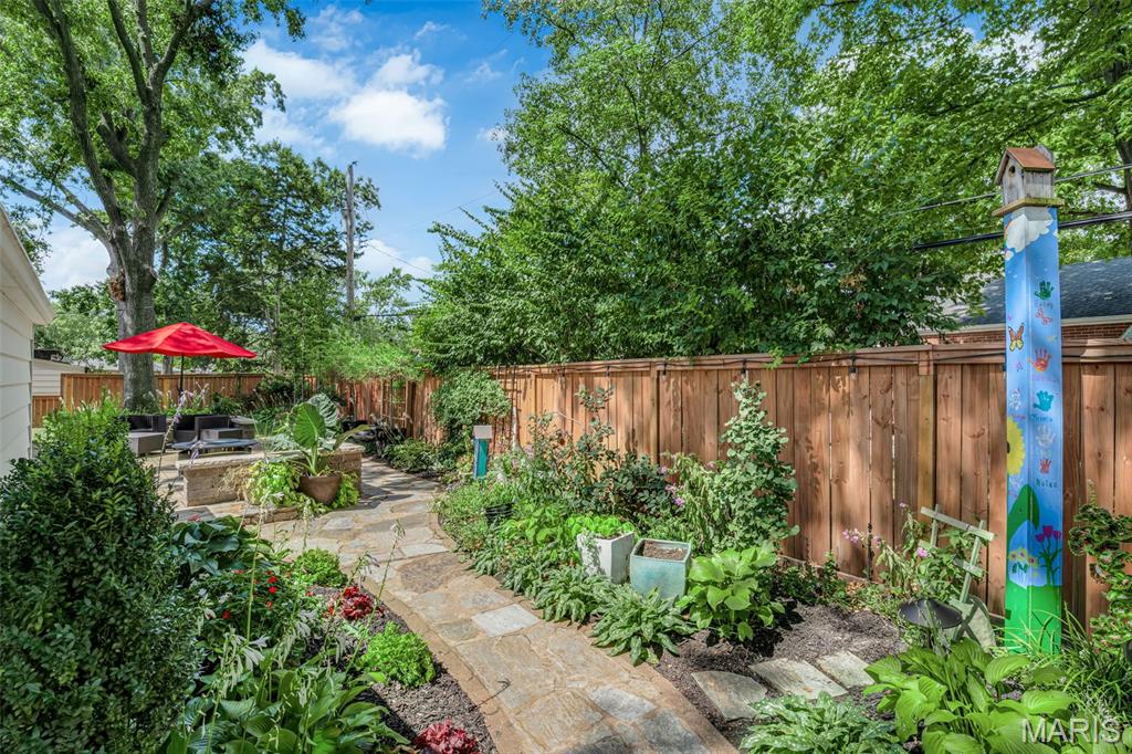 Bedford Oaks - Residential