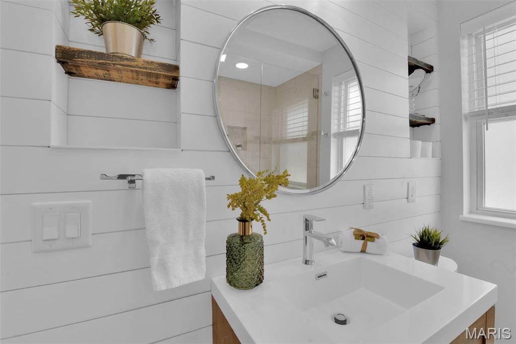 Bedford Oaks - Residential