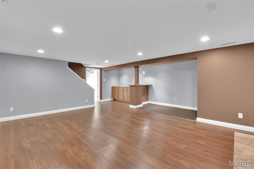 Bedford Oaks - Residential