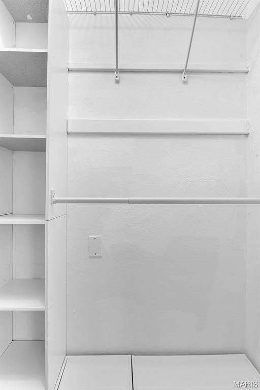 Bedford Oaks - Residential