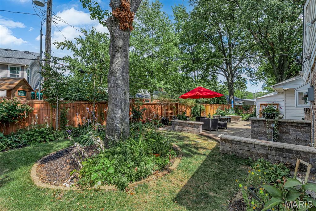 Bedford Oaks - Residential