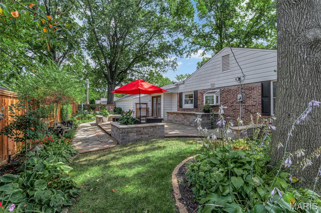 Bedford Oaks - Residential