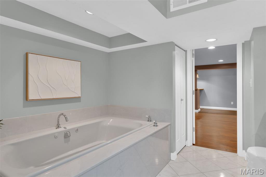 Bedford Oaks - Residential