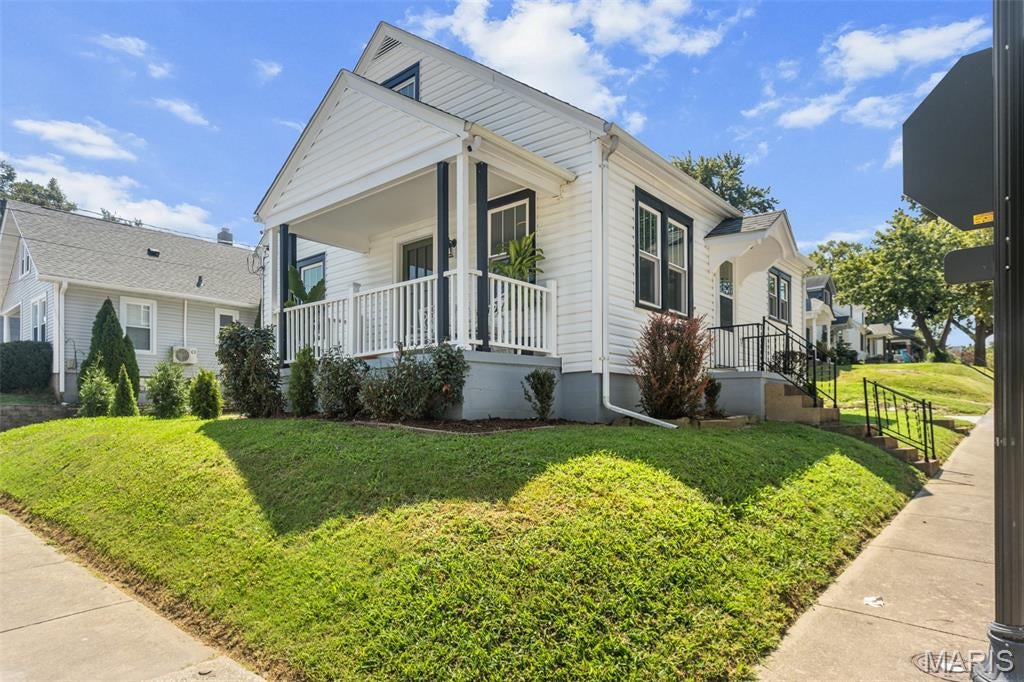 700 S Benton