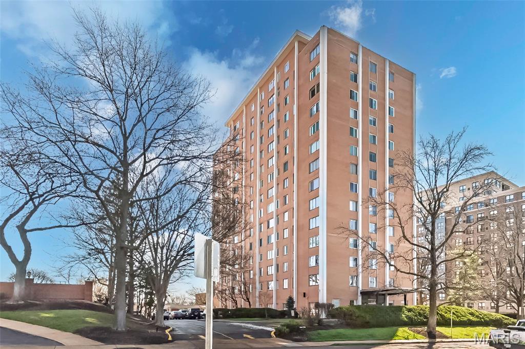 Hanley Towers Apts Condo - Residential