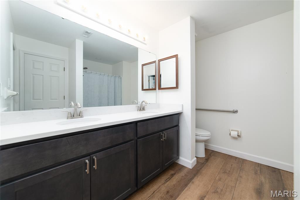Lakeshore Knolls Condos #1 - Residential