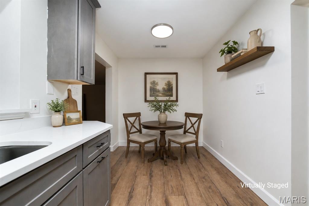 Lakeshore Knolls Condos #1 - Residential