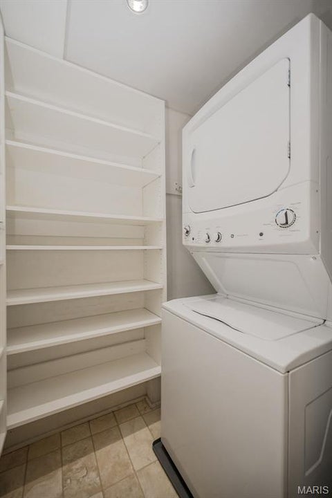 Tiny photo for 410 N Newstead Avenue #11E, St Louis, MO 63108 (MLS # 26056033)