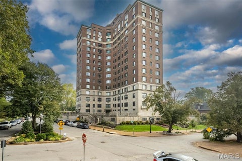 Photo of 410 N Newstead Avenue #11E, St Louis, MO 63108 (MLS # 26056033)