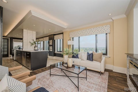 Tiny photo for 410 N Newstead Avenue #11E, St Louis, MO 63108 (MLS # 26056033)