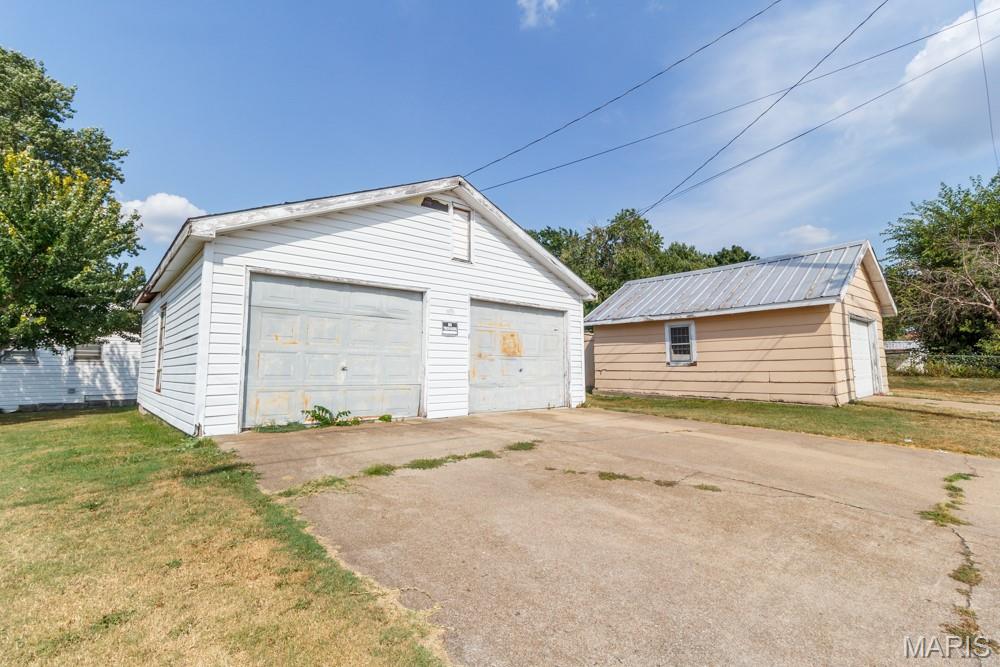 OAK HILL BLOCK - Commercial Sale