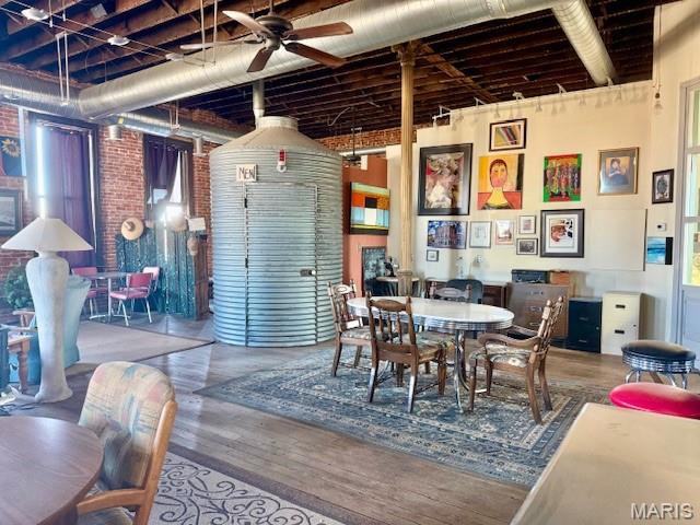 Old Town - Commercial Sale