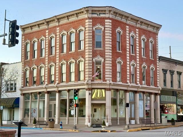 Old Town - Commercial Sale