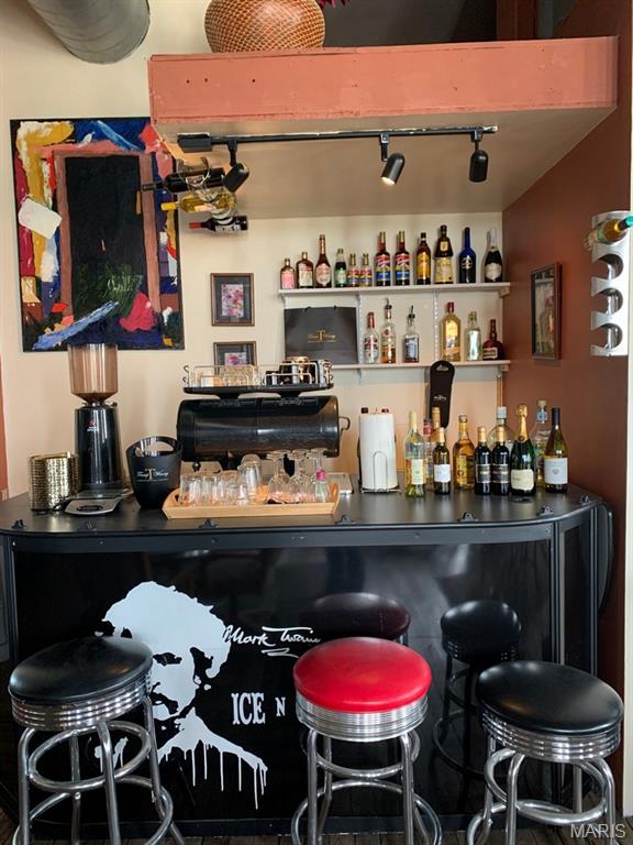 Old Town - Commercial Sale