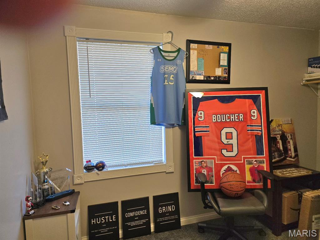 PT OF NE SE - Residential