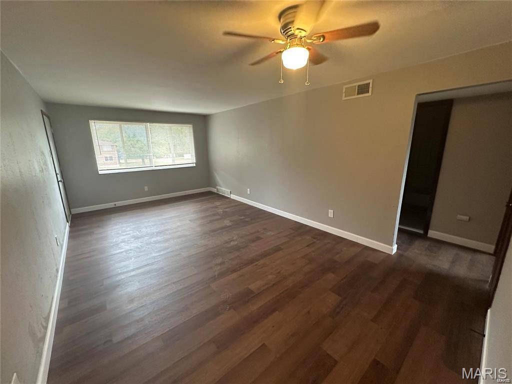 Florissant, Missouri 63031, United States, 3 Bedrooms Bedrooms, ,1 BathroomBathrooms,Residential,Active,206475