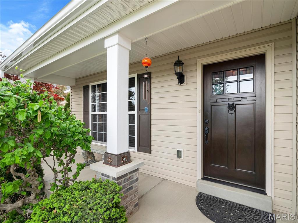 6487 Buckingham Palace Drive