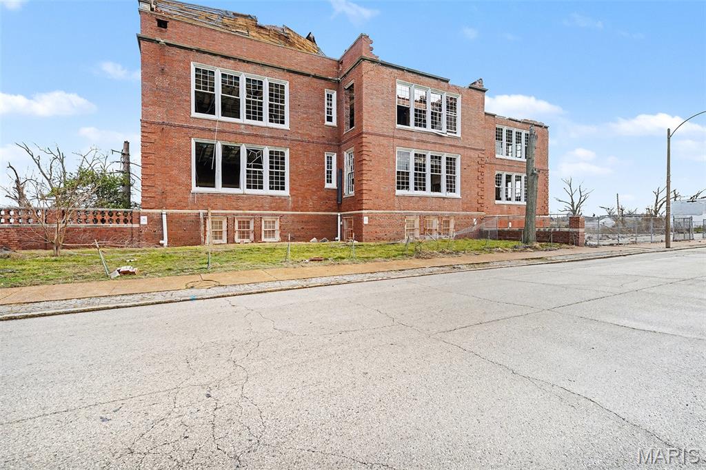 ote Brilliante - Commercial Sale