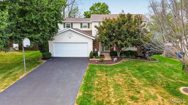 5 CLOVERHILL CT, SAINT PETERS, MO 63376 - Image e9bf51d56e82e9b3398a2c56fe431fc2/3738831791