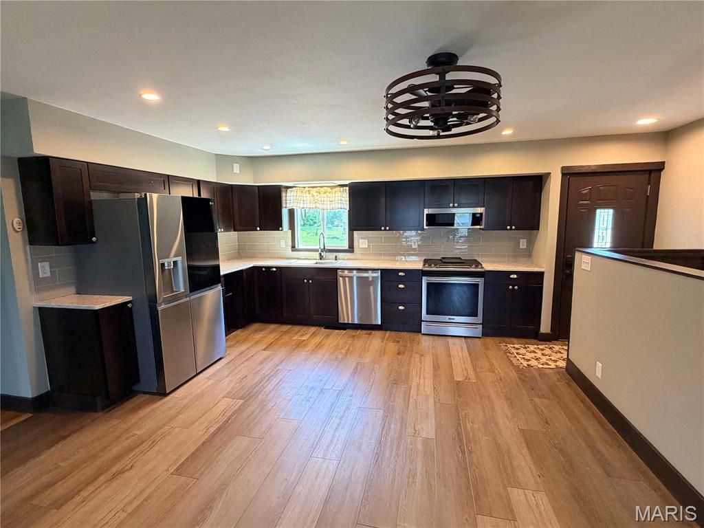 Photo of 908 W Springfield Avenue, Union, MO 63084 (MLS # 26026307)