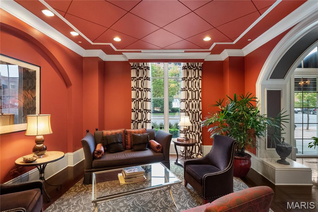 Plaza In Clayton A Condo The - Residential