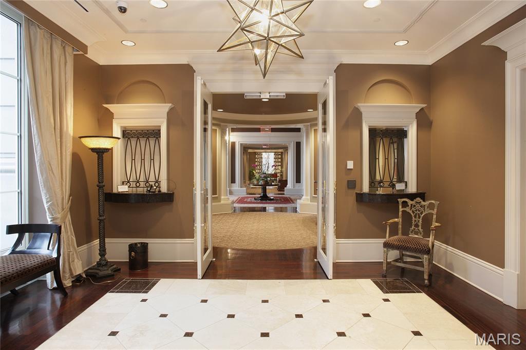 Plaza In Clayton A Condo The - Residential