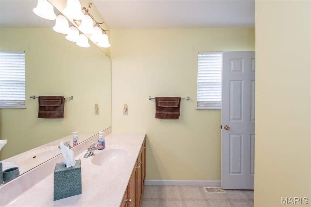 Villas/Brennan Acres 08 - Residential