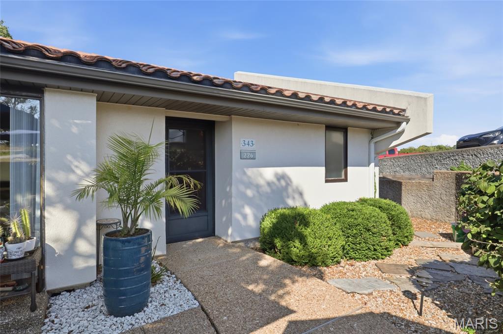 Photo of 343 Racquet Club Drive #226, Lake Ozark, MO 65049 (MLS # 26054097)